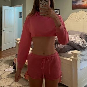 Fashion nova pink cropped set shorts